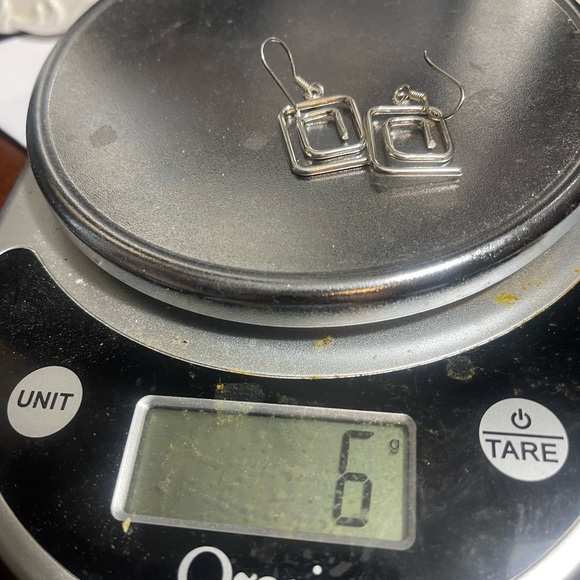 Beautiful Sterling silver earrings made in Mexico - Picture 2 of 2